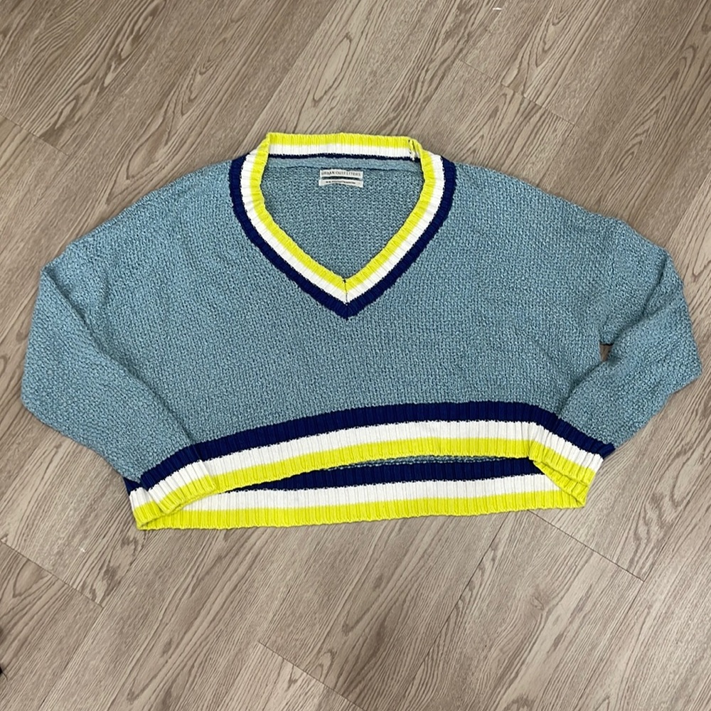 Urban Outfitter Knitted Sweater Medium